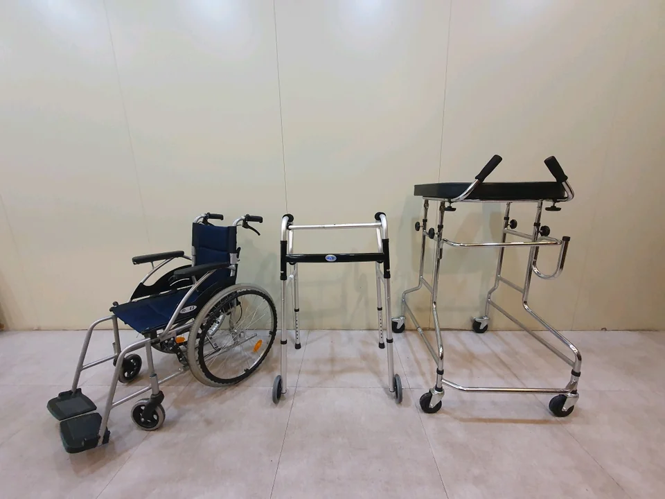 보행기·휠체어 종류별 다수 보유